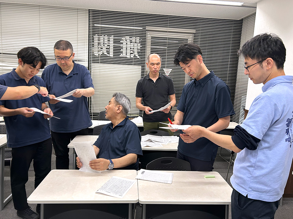 審査の様子